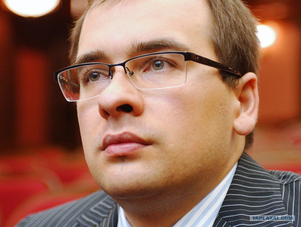 Предположительно, Иван Сечин