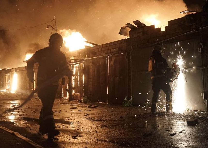 Ukrainian emergency workers respond to the aftermath of Russia's massive overnight assault on Kyiv on April 24. Photo: State Emergency Service of Ukraine